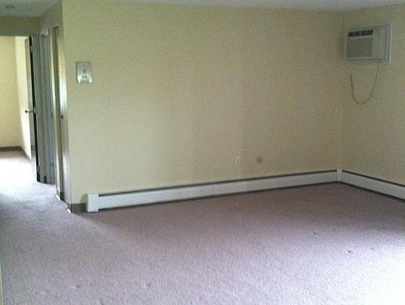 4th image of 217 Rock St APT H9