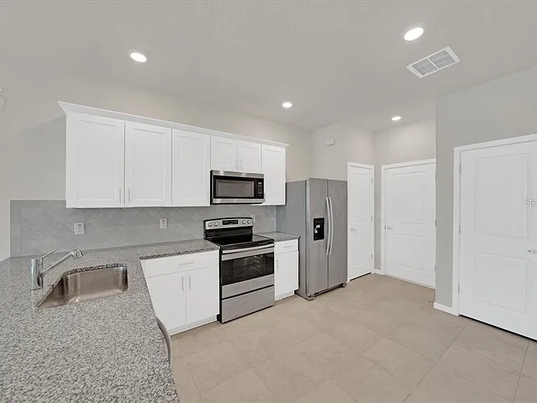 2906 Deer Pine Trl — Photo 8