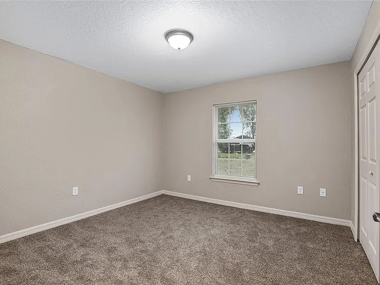 5587 NW 62nd Ave — Photo 19