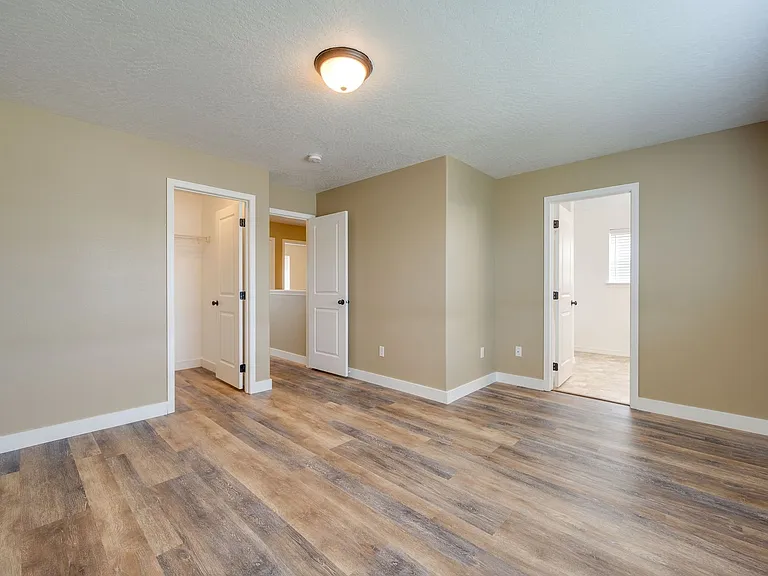 1262 SW Selway Ln — Photo 12