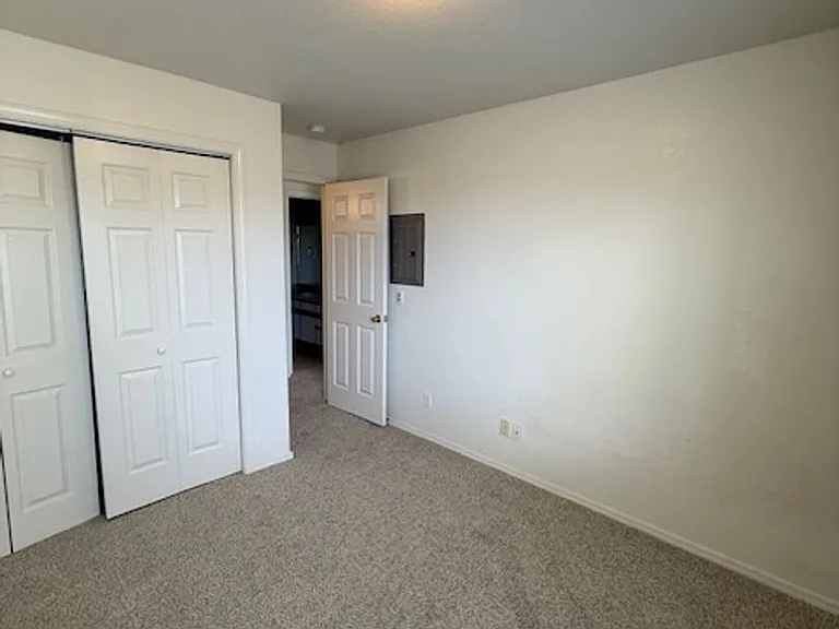 3014 W Villard St #A — Photo 11