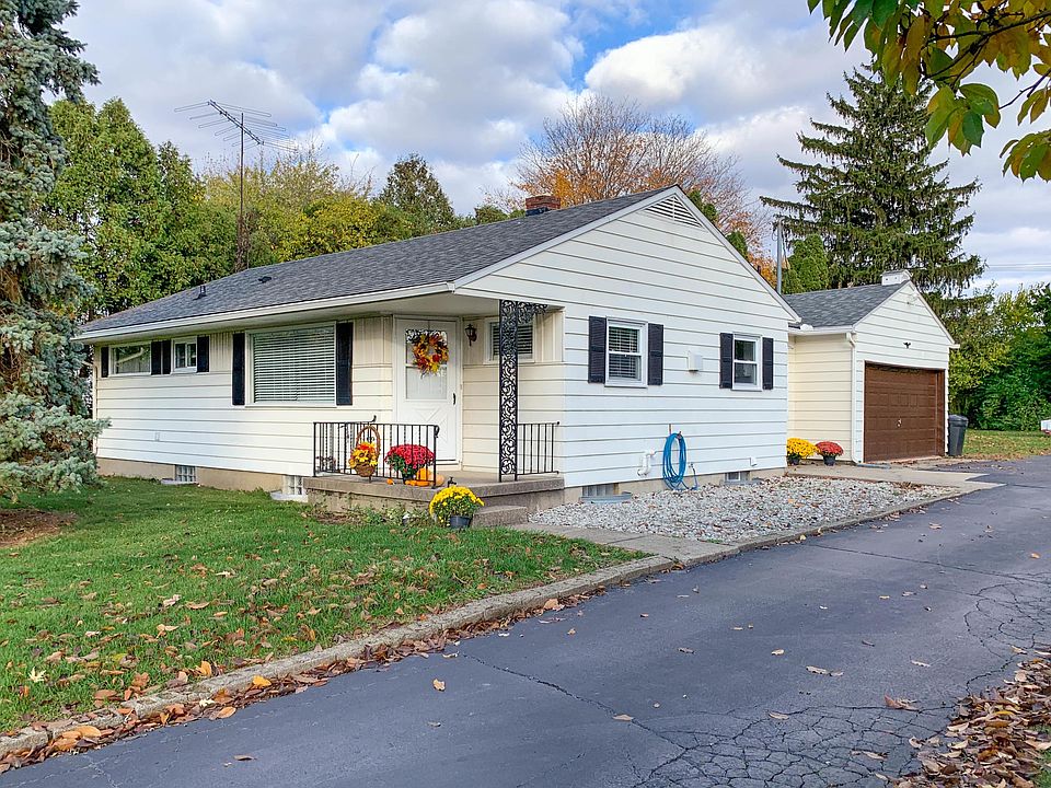 1st image of 8105 N Woodlawn Dr