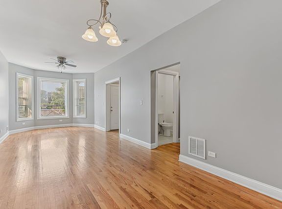 4th image of 3220 W Polk St Floor 1