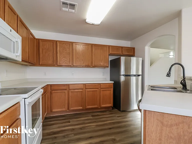 22031 W Solano Dr — Photo 7