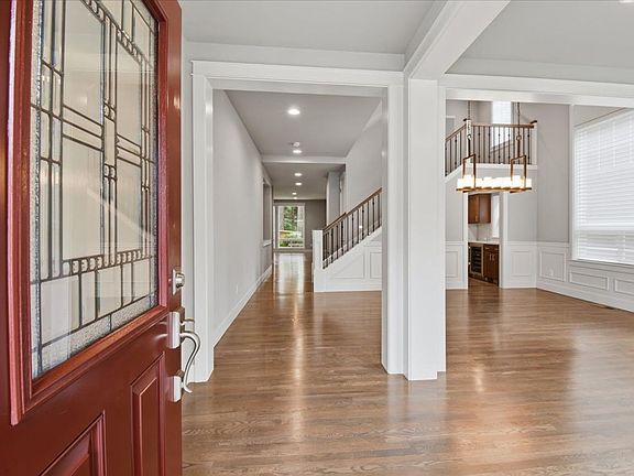 2nd image of 21384 NE 9th Pl