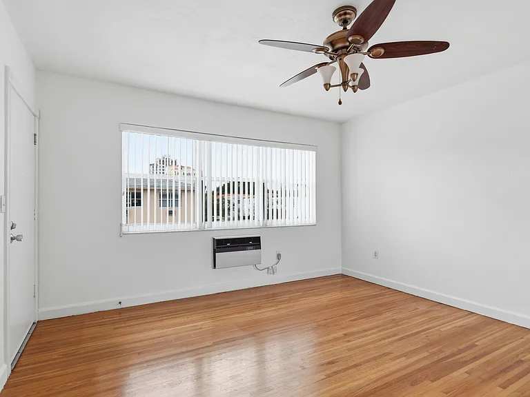 12 Sidonia Ave #3 — Photo 2