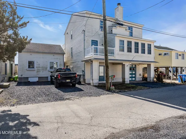11 Avenue D, Manahawkin, NJ 08050