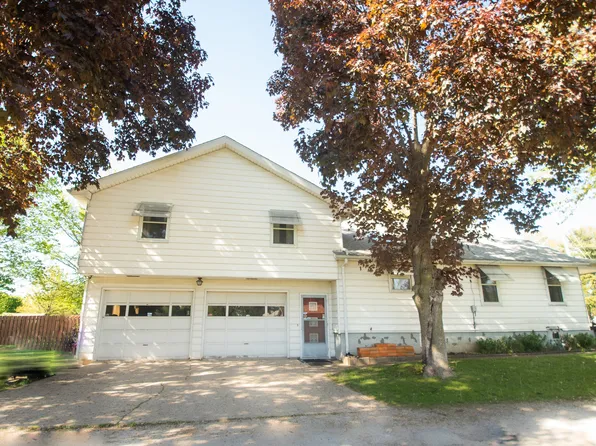 1807 3rd Ave, Sterling, IL 61081