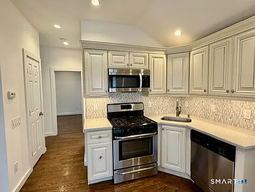 10 Wells Ave #B Photo 1
