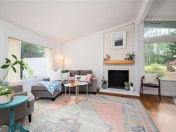 3rd image of 2672 Brook Park Way