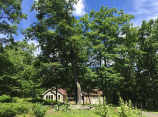 173 Mallard Ln, Bushkill, PA 18324