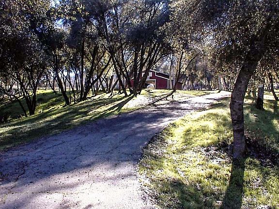 5th image of 45483 Sand Creek Rd