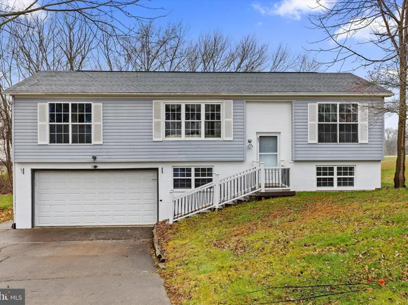 45 Cambridge Cir, Liverpool, PA 17045