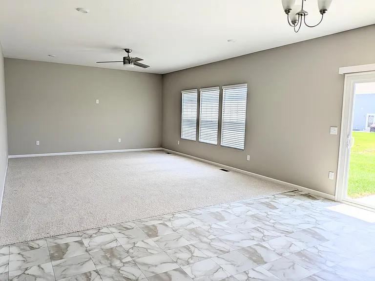 9013 Hawk Hill Way — Photo 11