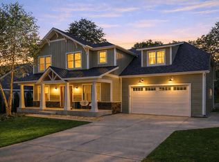 694 Hart Rd, Batavia, IL 60510