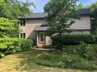 304 Sweetwater Rd, Greer, SC 29650