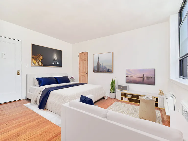400 W 45th St #2B — Photo 1