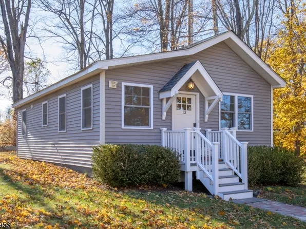 13 Summit Ave, Newton Town, NJ 07860