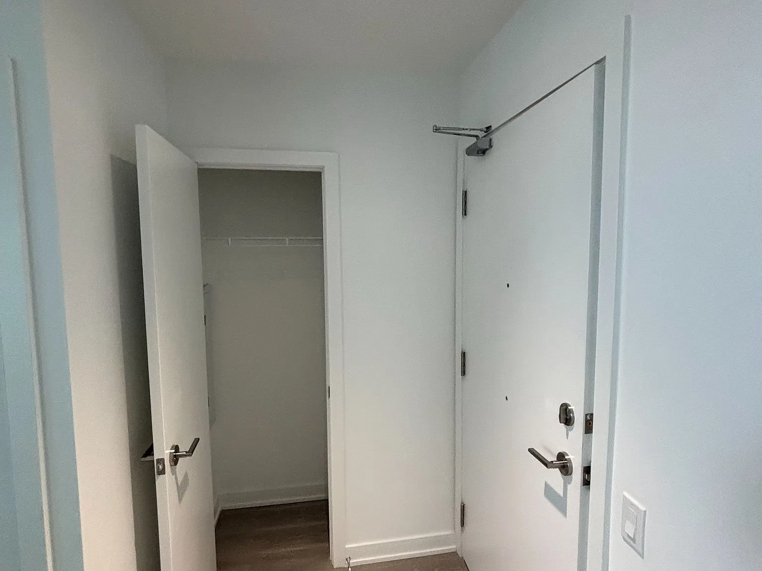 3 bed, $4,500 — Photo 4