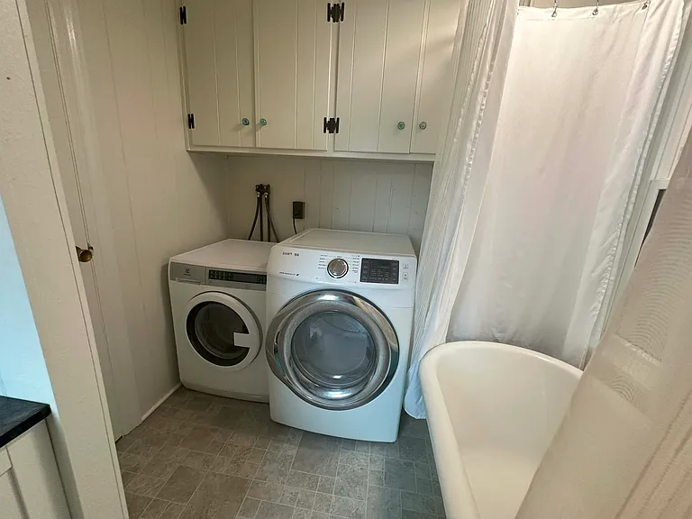 417 N Mary St — Photo 17