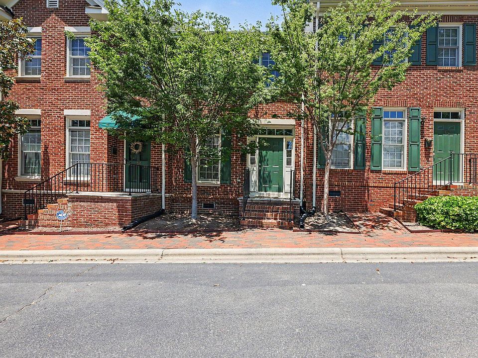 1st image of 704 Parkham Ln