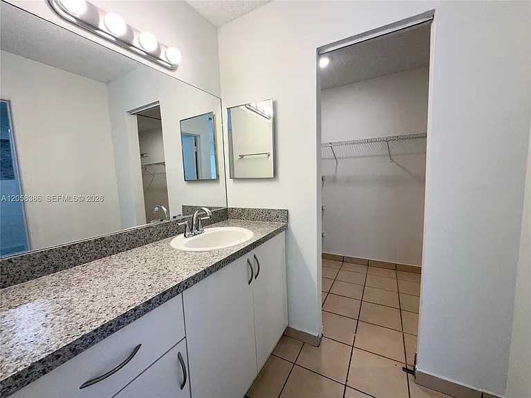 9540 SW 36th St #2 — Photo 12