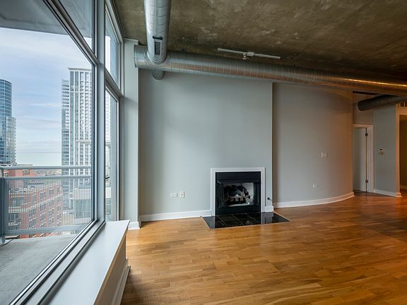 4th image of 1305 S Michigan Ave APT 1607