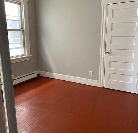4th image of 46 New St APT 3