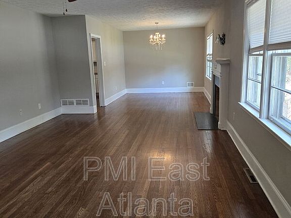 4th image of 1661 Brewer Blvd SW Unit 1