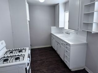 116 S Orange Ave APT R, Santa Ana, CA 92701
