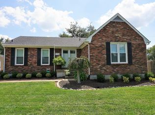 8706 Avondale Ct, Louisville, KY 40299