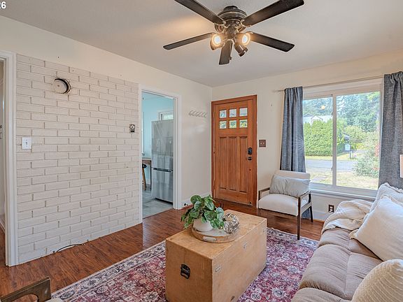 5th image of 3802 C St