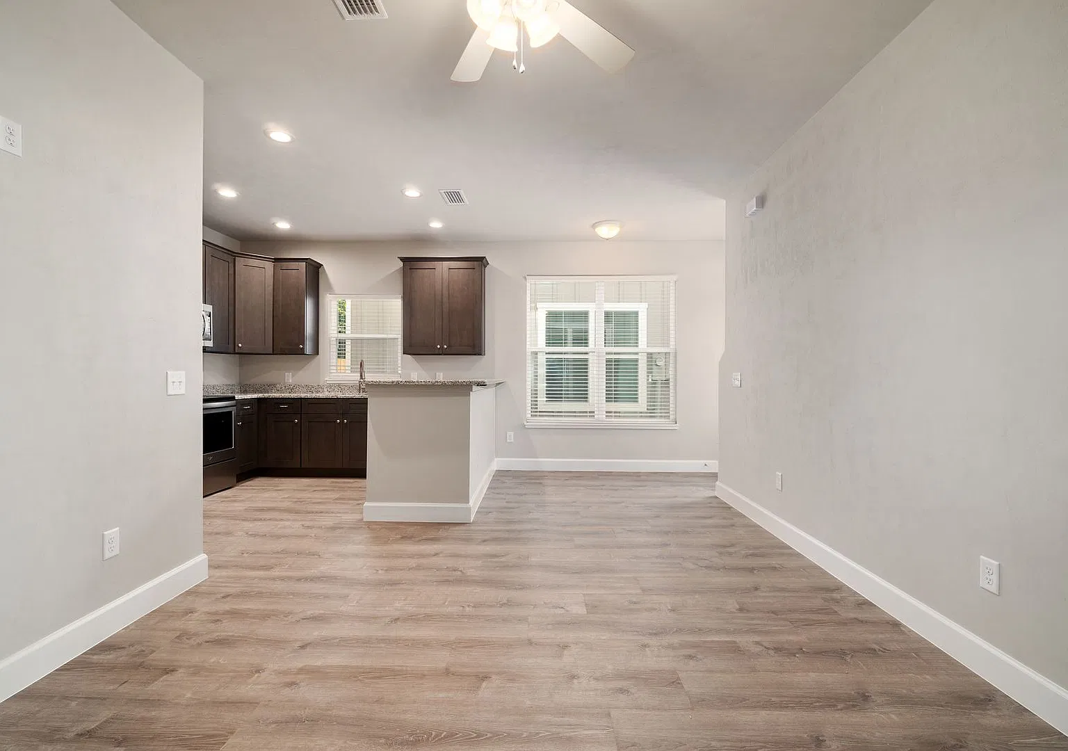 Now Leasing For Fall 2027- The Reef — Photo 4
