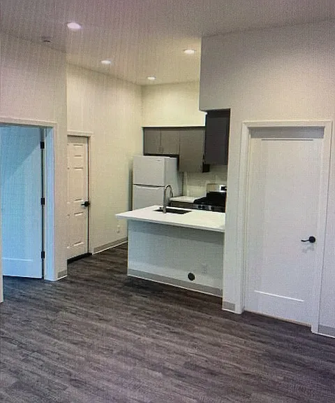 898 Guadalupe St #13 — Photo 11