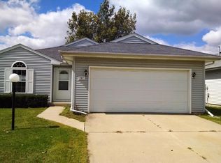 707 Erin Dr, Champaign, IL