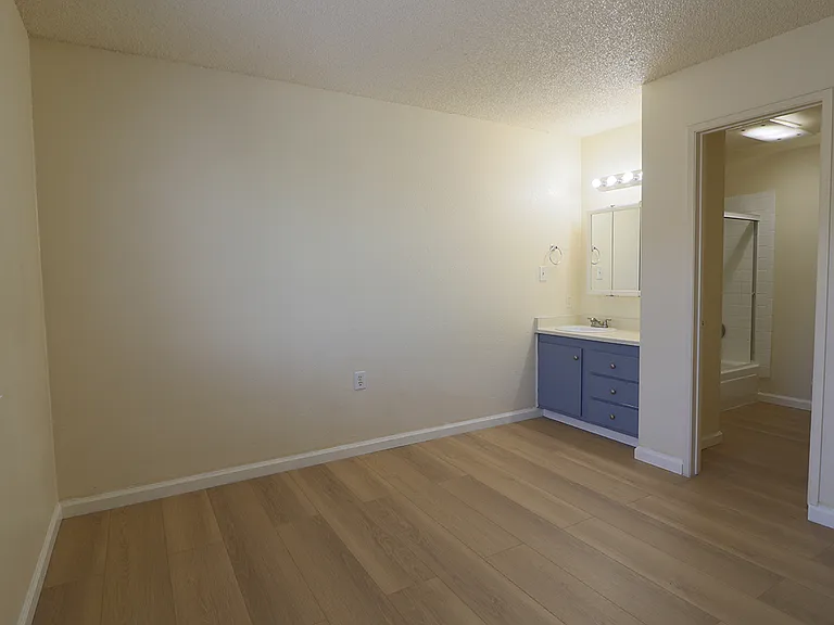 3635 Kindred Ave #D — Photo 14