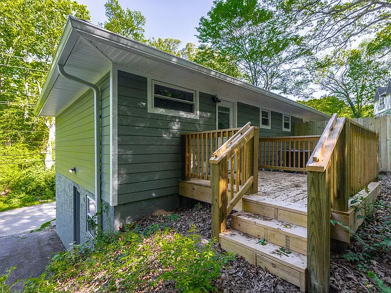 1745 White Oak Rd #B — Photo 7