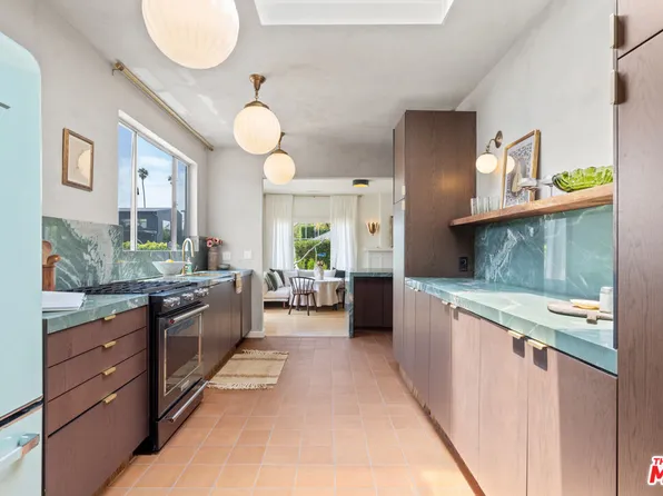 818 Palms Blvd, Venice, CA 90291