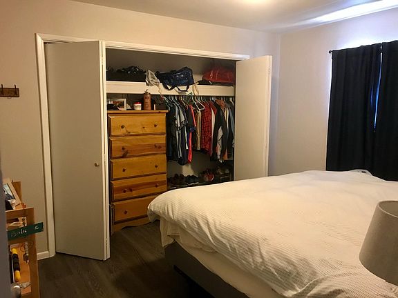 Bedroom 2. Large closets.