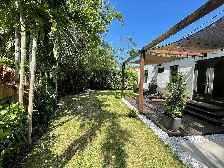 3613 SW 1st Ave — Photo 8