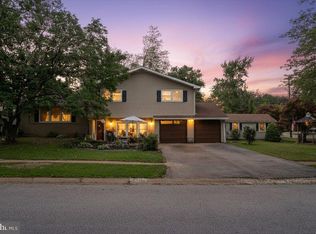 2111 Coventry Dr, Wilmington, DE 19810