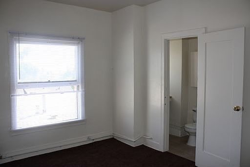 4th image of 1626 N Harvard Blvd APT 106