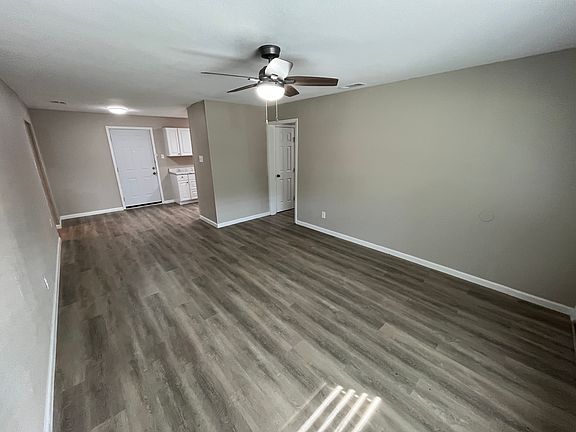 2nd image of 745 Goldwood Dr