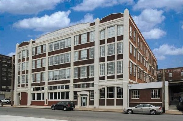 1st image of 2029 Wyandotte St APT 307