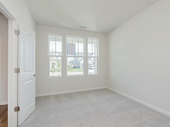 3rd image of 3371 Churchill Ln