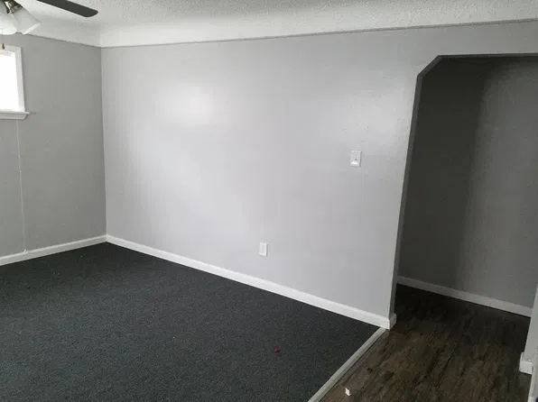 15330 W Chicago St, Detroit, MI 48228