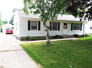 4176 N Glenway St, Wauwatosa, WI 53222