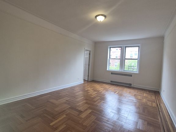 4th image of 11150 76th Rd APT 4G