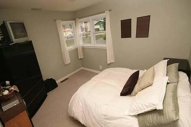 232 Highland Rd — Photo 5