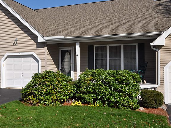 2nd image of 10 Christine Drive #10